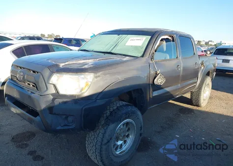 2014 Toyota Tacoma Prerunner V6 z USA, uszkodzony, nr VIN 3TMJU4GN5EM167329